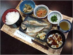 ビジネス利用などの朝食の例 メニューは日替りです。